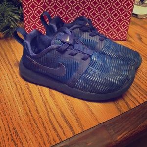 Boys All Blue Nike Roshe Run Shoes